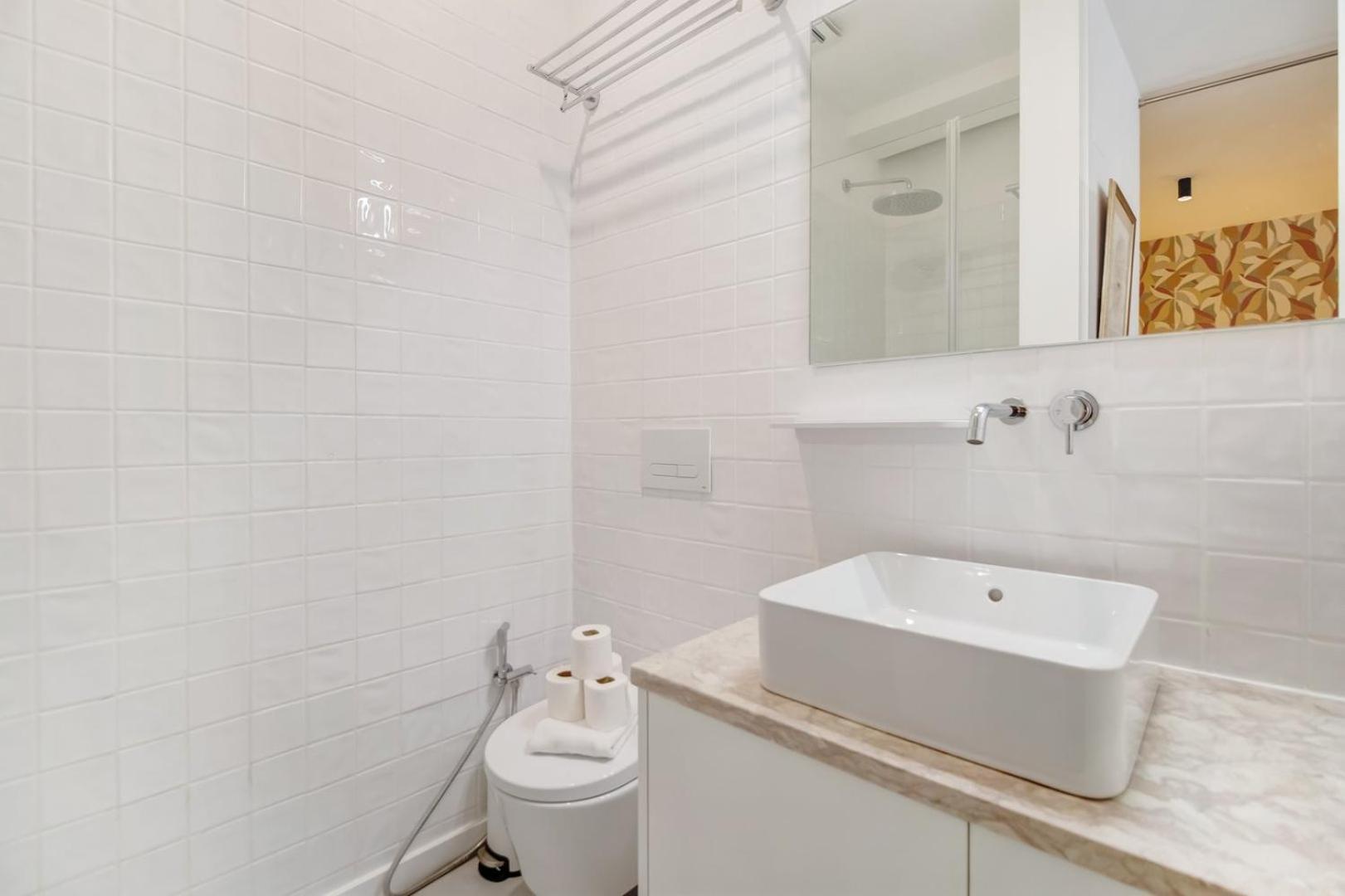 Cosy 1br Renovated - Heart Of Santos | By Airnest * Lissabon